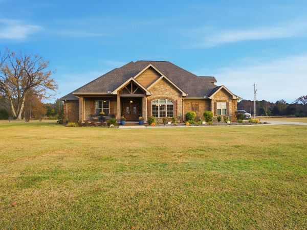 115 Marilyns Place, Caledonia, MS 39740