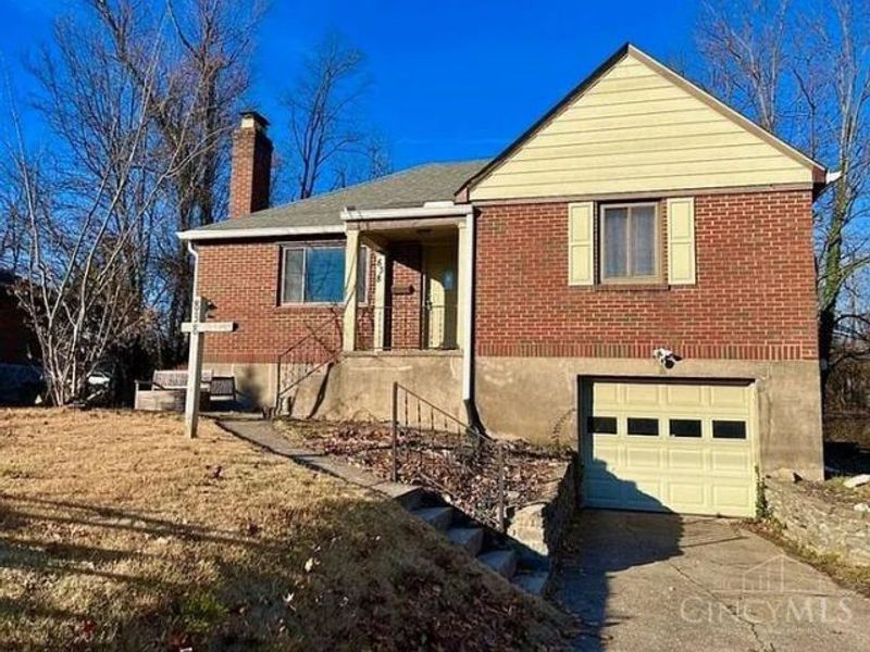 838 W Galbraith Road, Springfield Twp., OH 45231 Photo 1