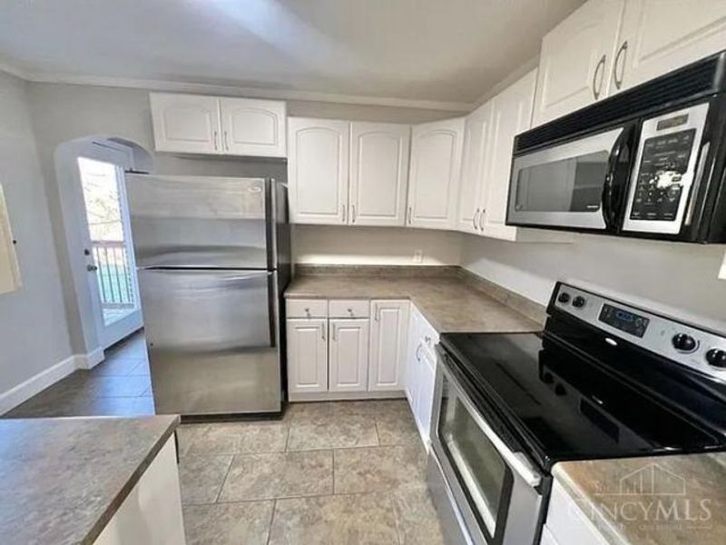 838 W Galbraith Road, Springfield Twp., OH 45231 Photo 5