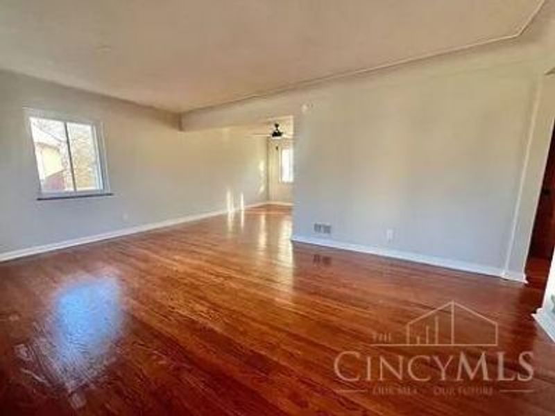 1116 Madeleine Circle, Springfield Twp., OH 45231 Photo 6