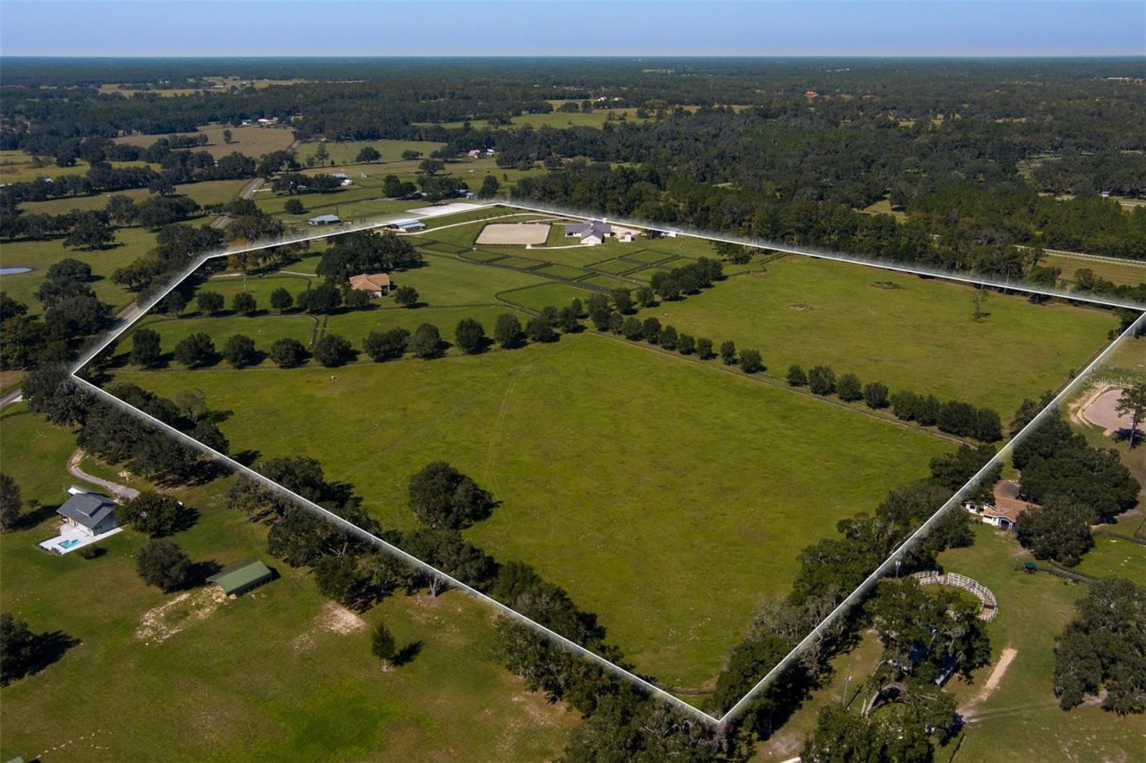 15225 NW 112th Place Road, Morriston, FL 32668 Photo