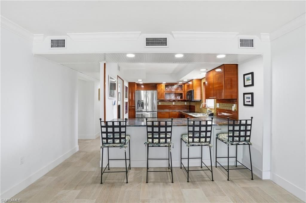 200 Periwinkle Way, Unit 233, Sanibel, FL 33957 Photo