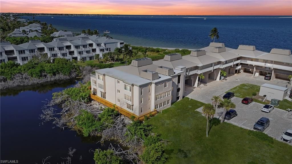 200 Periwinkle Way, Unit 233, Sanibel, FL 33957 Photo