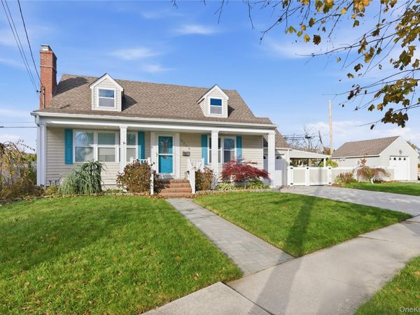 2398 Yorktown Street, Oceanside, NY 11572