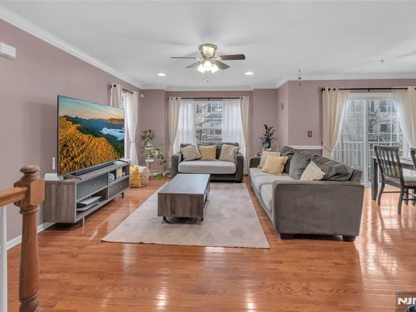 22 Marina Drive, BAYONNE, NJ 07002