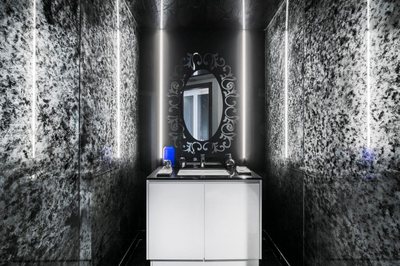 18555 Collins Ave, Unit 3505, Sunny Isles Beach, FL 33160 Photo