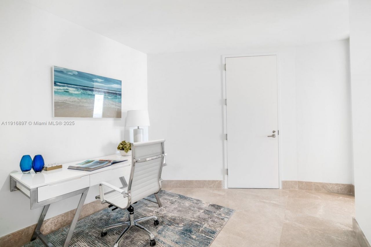 18555 Collins Ave, Unit 5105, Sunny Isles Beach, FL 33160 Photo