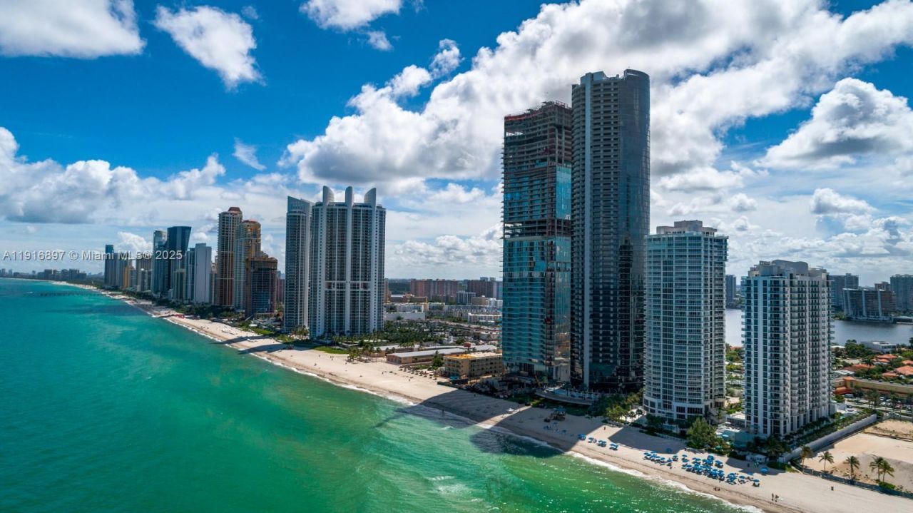 18555 Collins Ave, Unit 5105, Sunny Isles Beach, FL 33160 Photo
