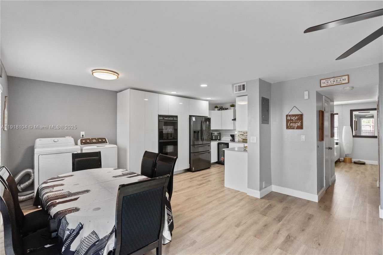 8089 SW 18th Ct, Unit 2-7, Davie, FL 33324 Photo