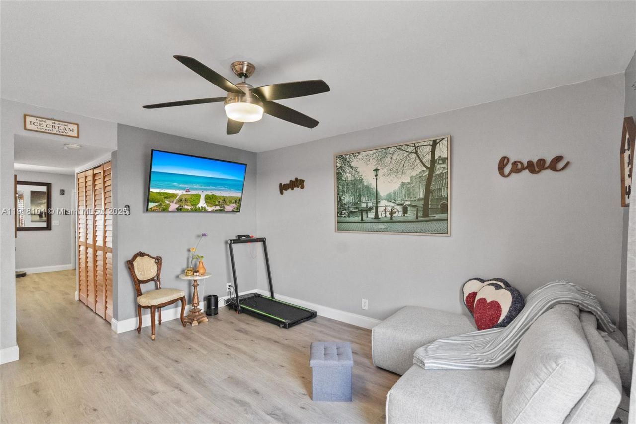 8089 SW 18th Ct, Unit 2-7, Davie, FL 33324 Photo