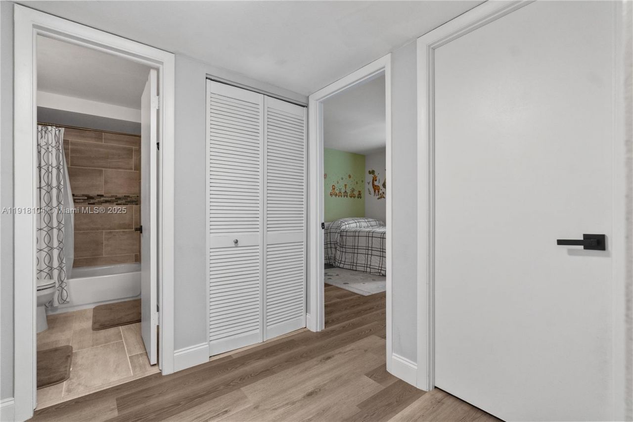 8089 SW 18th Ct, Unit 2-7, Davie, FL 33324 Photo