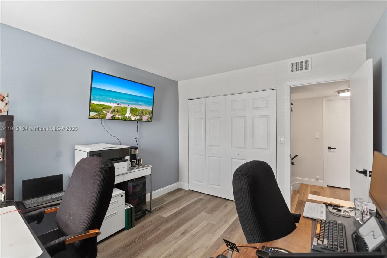 8089 SW 18th Ct, Unit 2-7, Davie, FL 33324 Photo