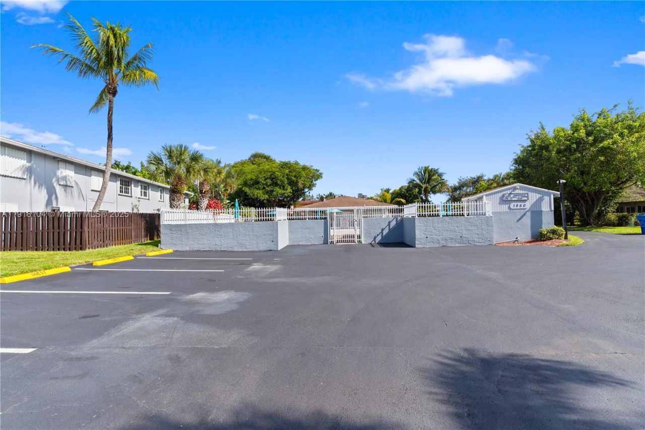 8089 SW 18th Ct, Unit 2-7, Davie, FL 33324 Photo