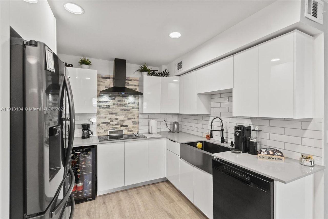 8089 SW 18th Ct, Unit 2-7, Davie, FL 33324 Photo