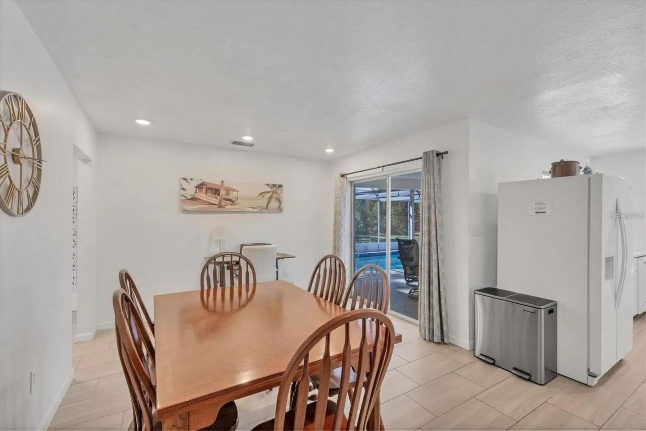 2410 Cass Street, Sarasota, FL 34231 Photo