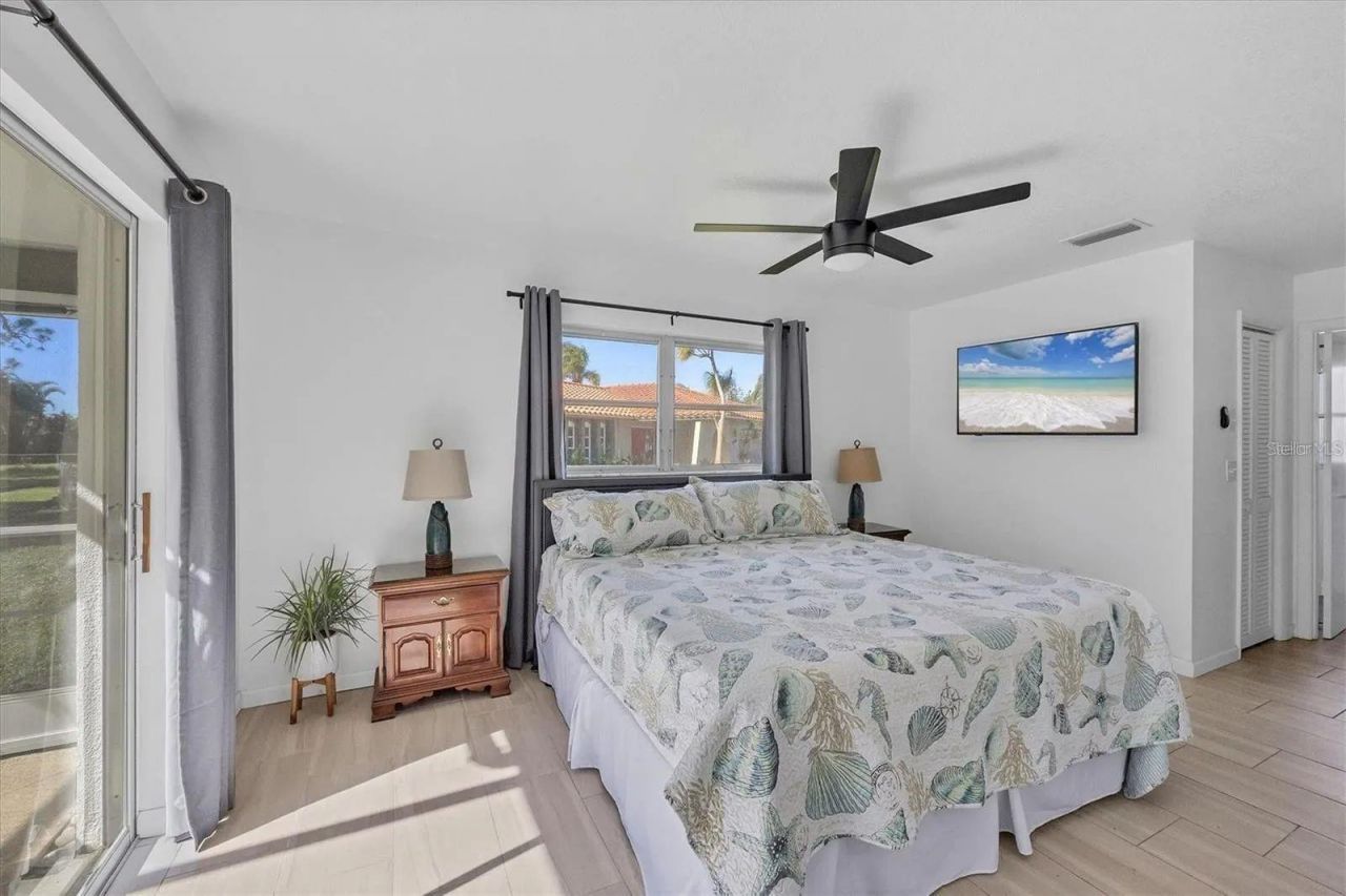 2410 Cass Street, Sarasota, FL 34231 Photo