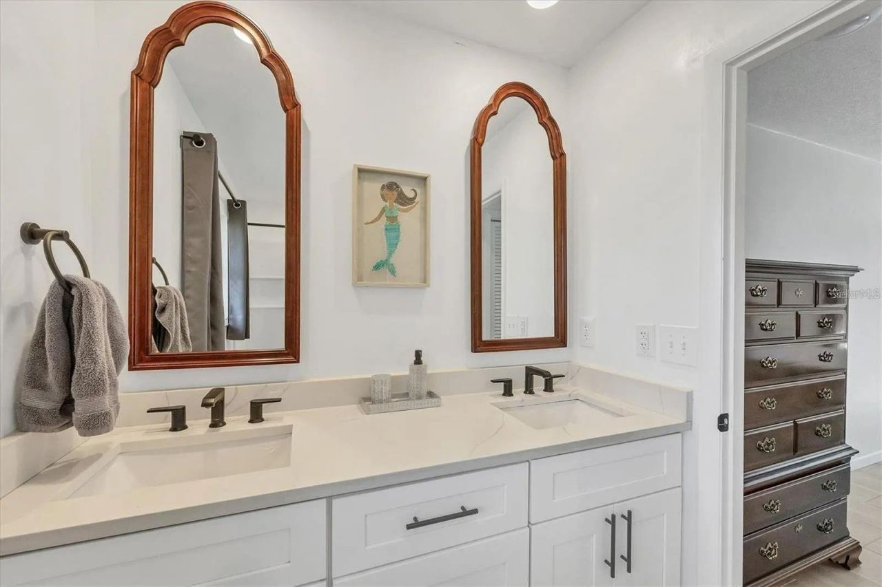 2410 Cass Street, Sarasota, FL 34231 Photo