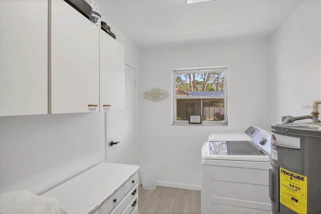 2410 Cass Street, Sarasota, FL 34231 Photo