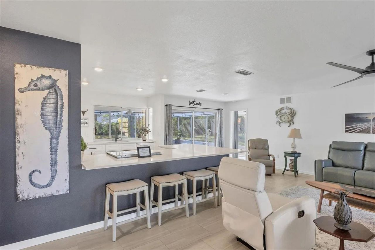 2410 Cass Street, Sarasota, FL 34231 Photo