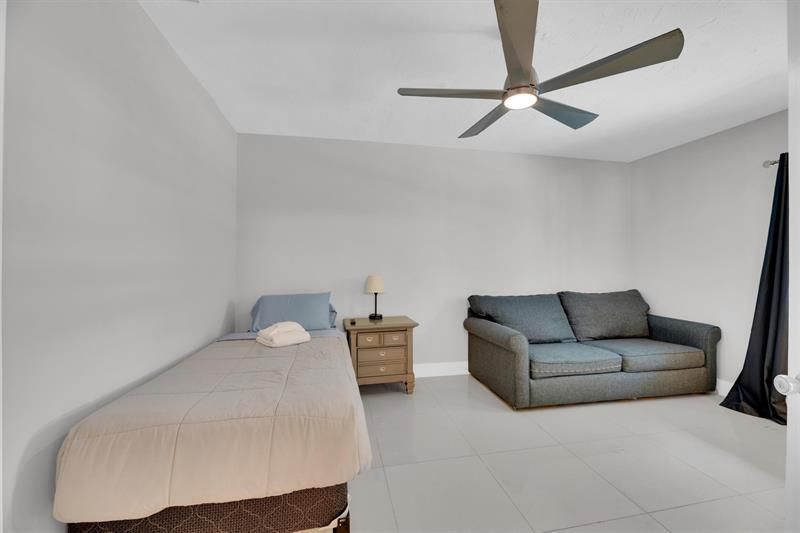 9611 NW 3rd Street, Pembroke Pines, FL 33024 Photo