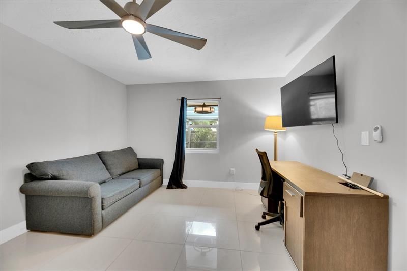 9611 NW 3rd Street, Pembroke Pines, FL 33024 Photo