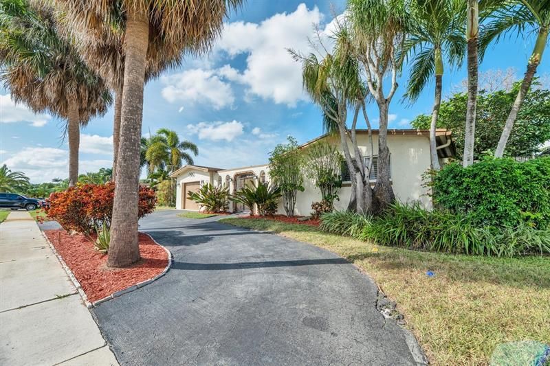 9611 NW 3rd Street, Pembroke Pines, FL 33024 Photo