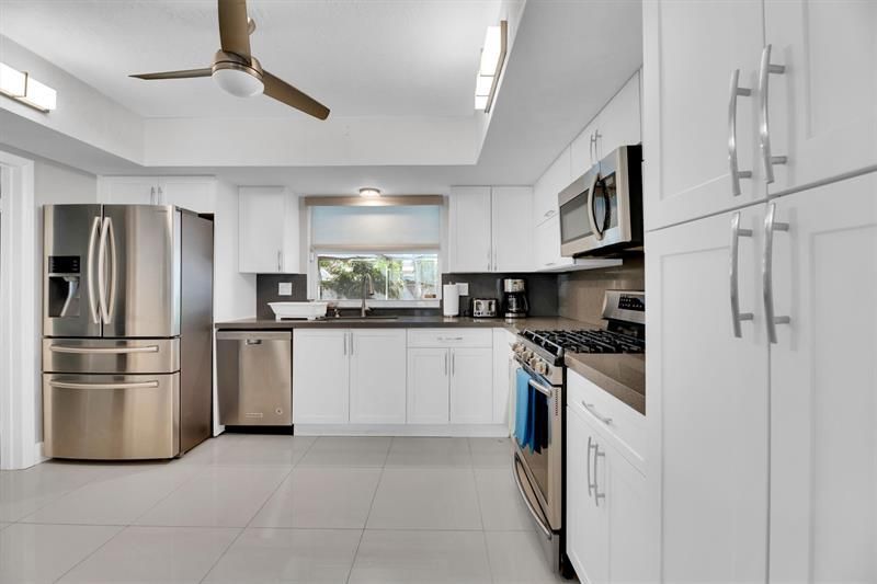 9611 NW 3rd Street, Pembroke Pines, FL 33024 Photo