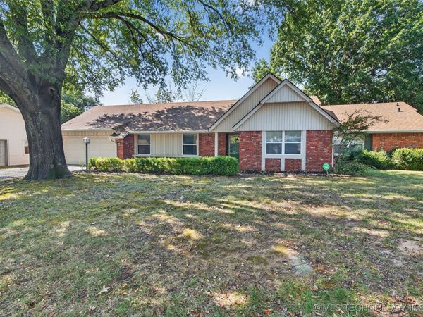 8308 S Indianapolis Place, Tulsa, OK 74137