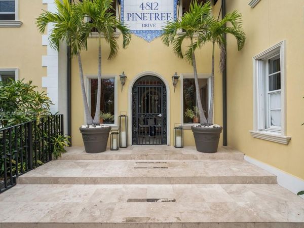 4812 Pine Tree Dr, Unit 206, Miami Beach, FL 33140