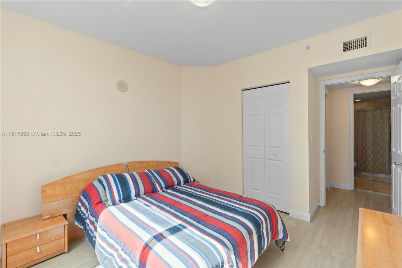 1745 E Hallandale Beach Blvd, Unit 705W, Hallandale Beach, FL 33009 Photo