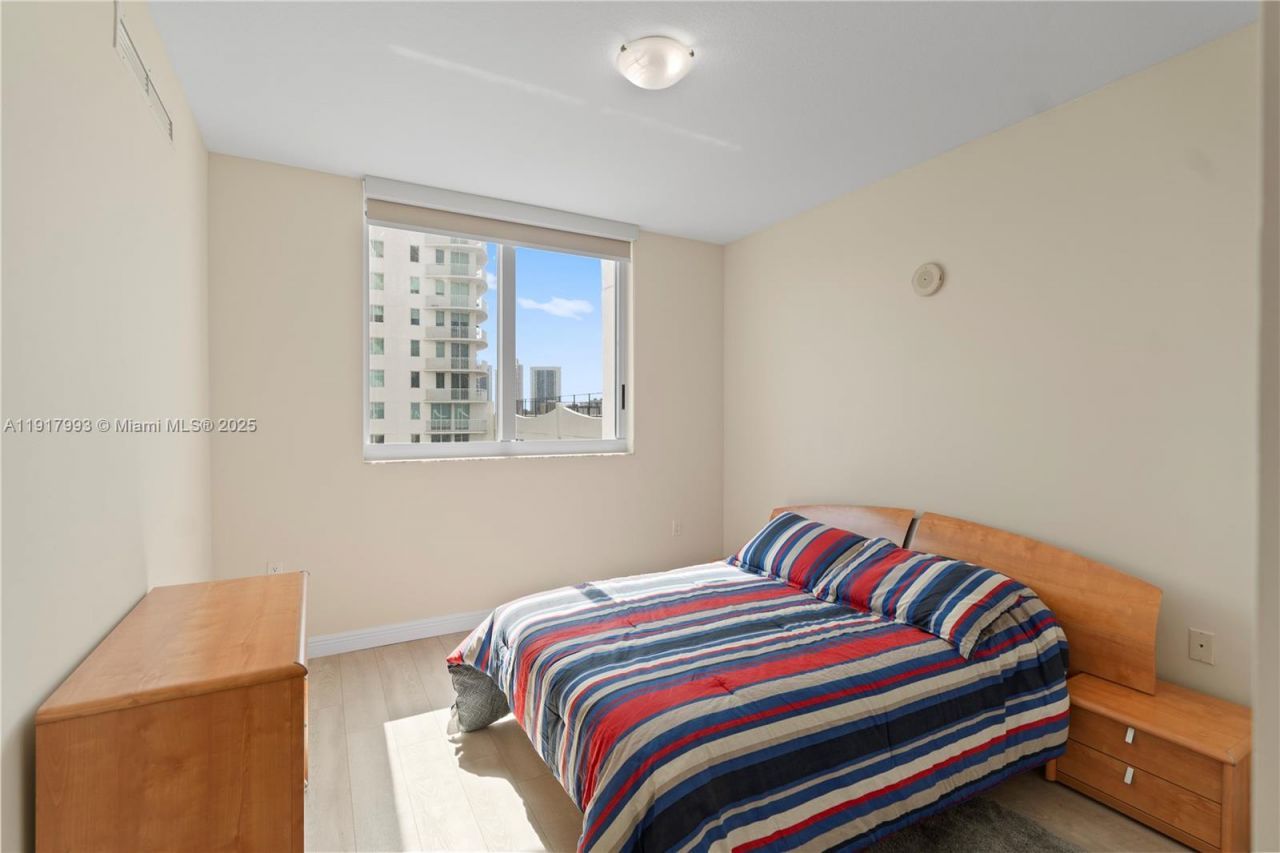 1745 E Hallandale Beach Blvd, Unit 705W, Hallandale Beach, FL 33009 Photo