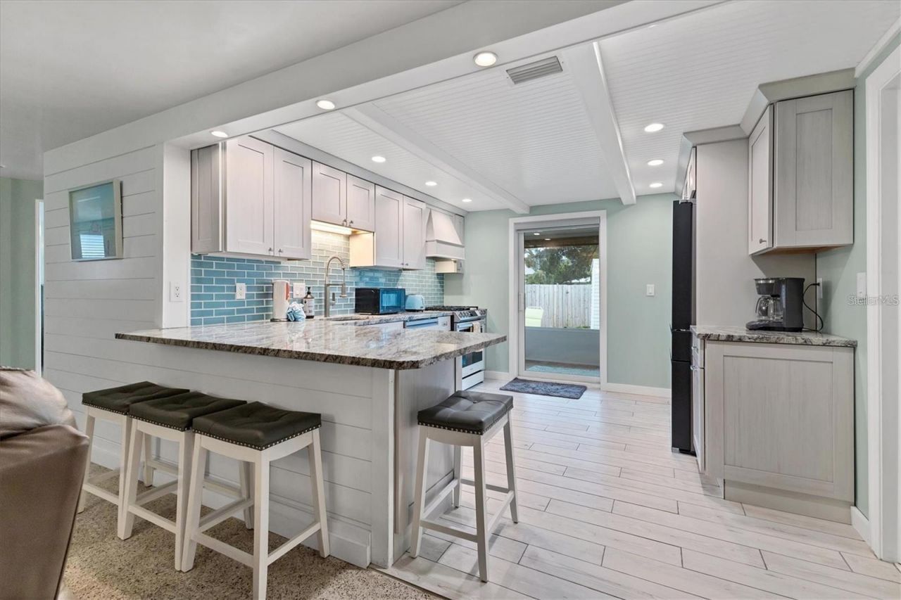 1686 Chapline Lane, Sarasota, FL 34231 Photo
