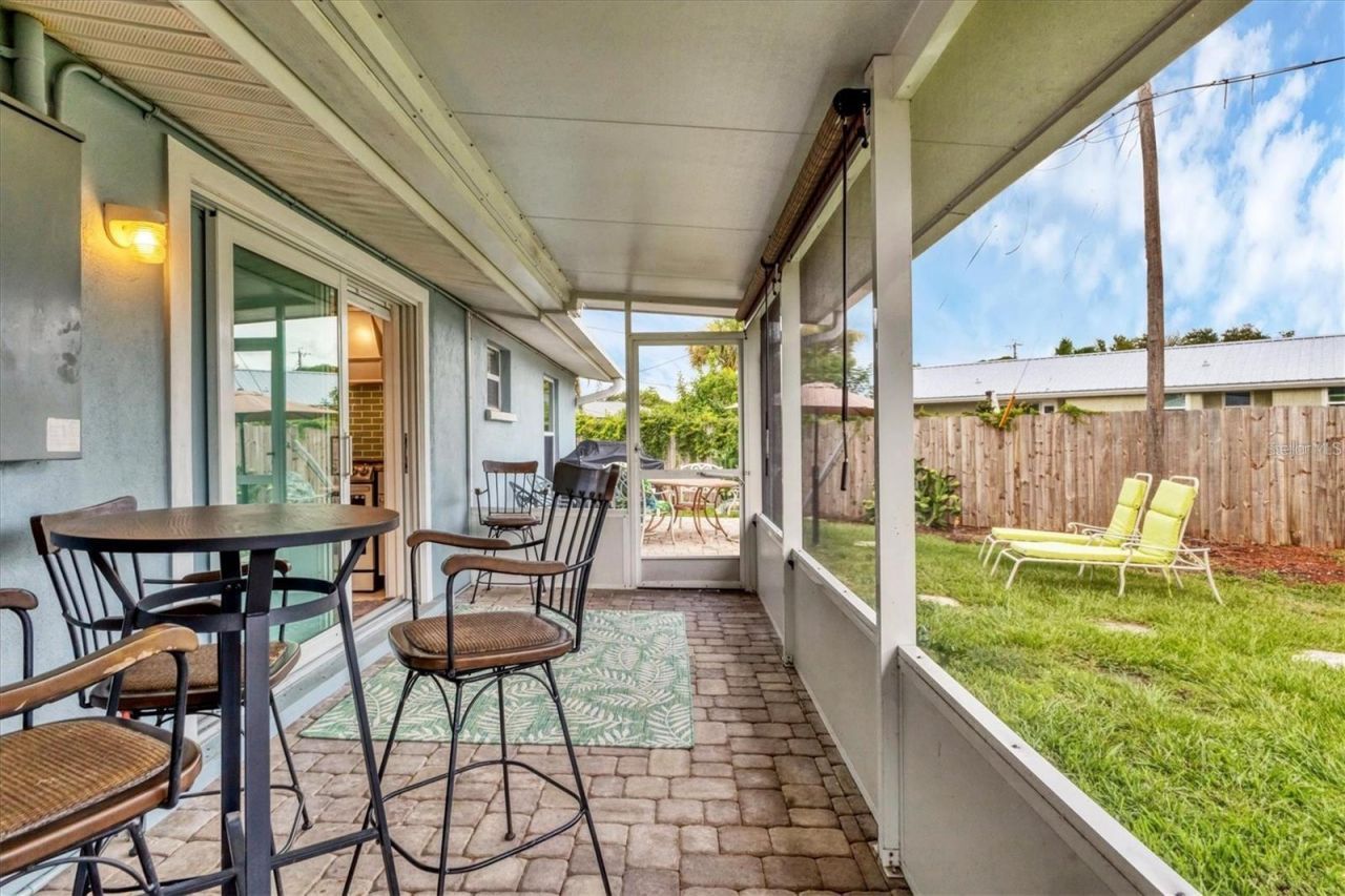 1686 Chapline Lane, Sarasota, FL 34231 Photo