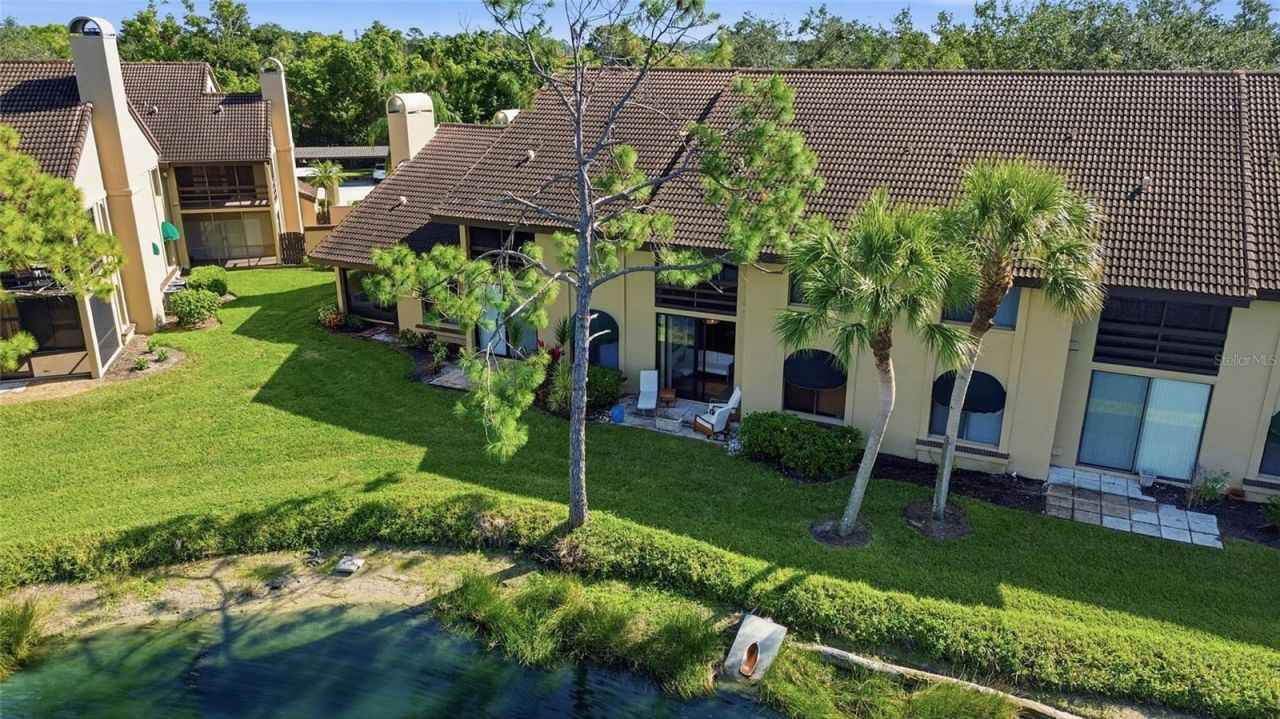 5768 Ashton Lake Drive, Unit 7, Sarasota, FL 34231 Photo