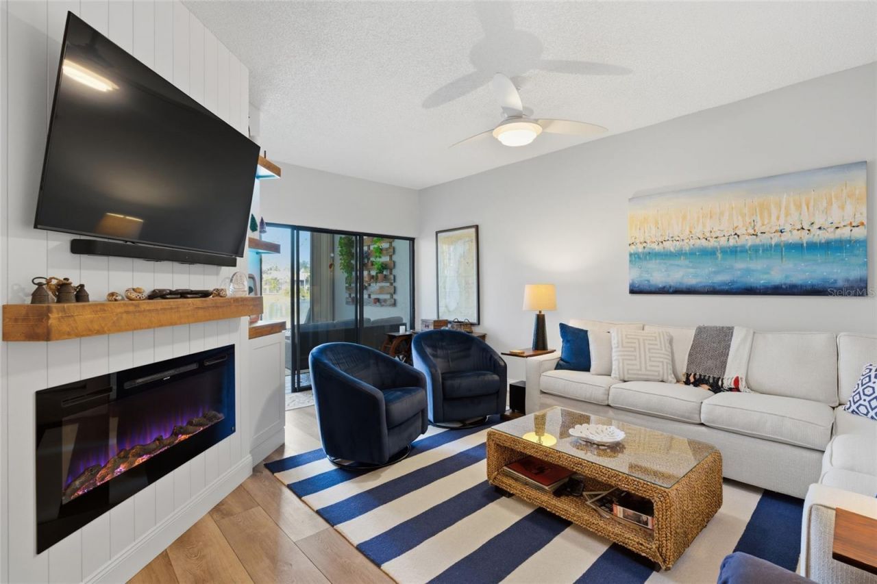 5768 Ashton Lake Drive, Unit 7, Sarasota, FL 34231 Photo