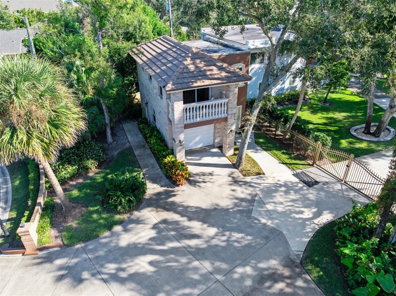 2432 Dodge Drive, Daytona Beach, FL 32118 Photo