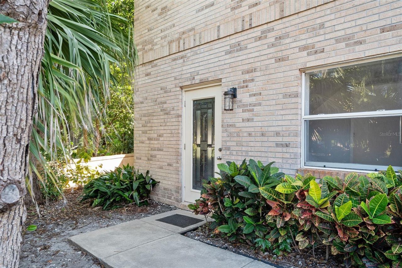 2432 Dodge Drive, Daytona Beach, FL 32118 Photo