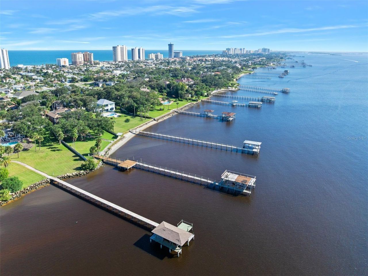 2432 Dodge Drive, Daytona Beach, FL 32118 Photo