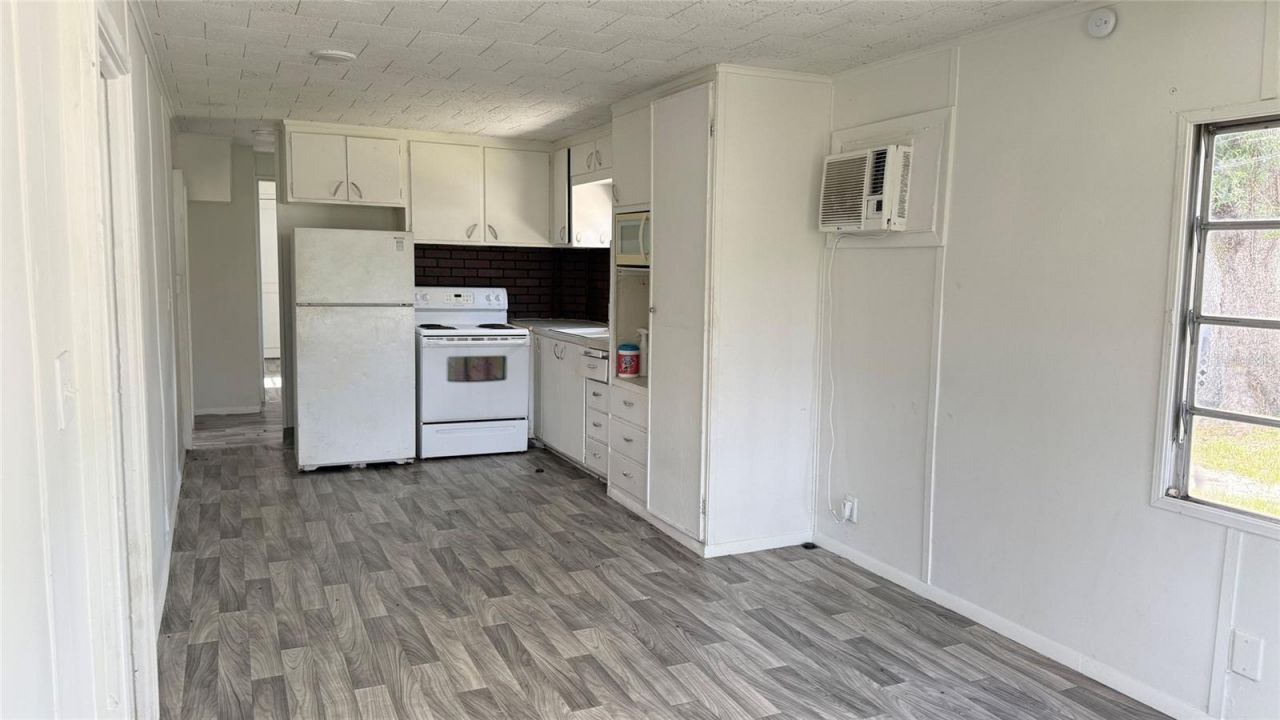 4233 Gall Boulevard, Zephyrhills, FL 33542 Photo