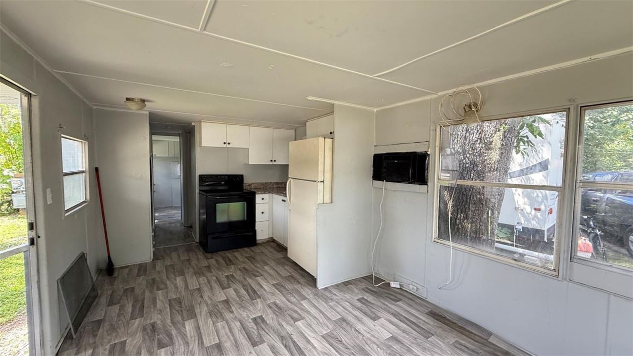 4233 Gall Boulevard, Zephyrhills, FL 33542 Photo