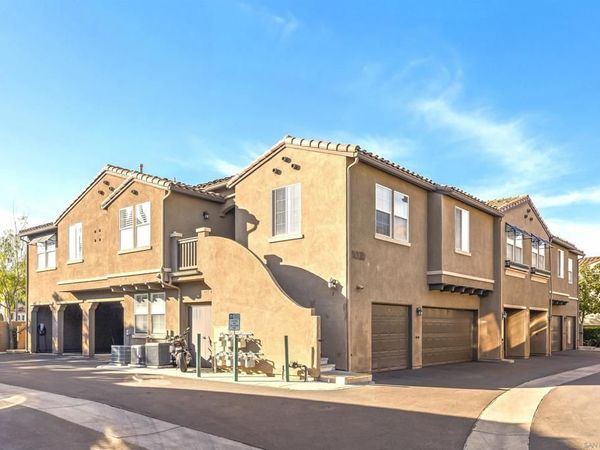 14520 Camino de la Luna, Unit 5, San Diego, CA 92127