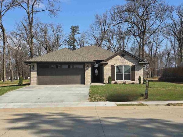 529 E Oak Tree Avenue, Perkins, OK 74059