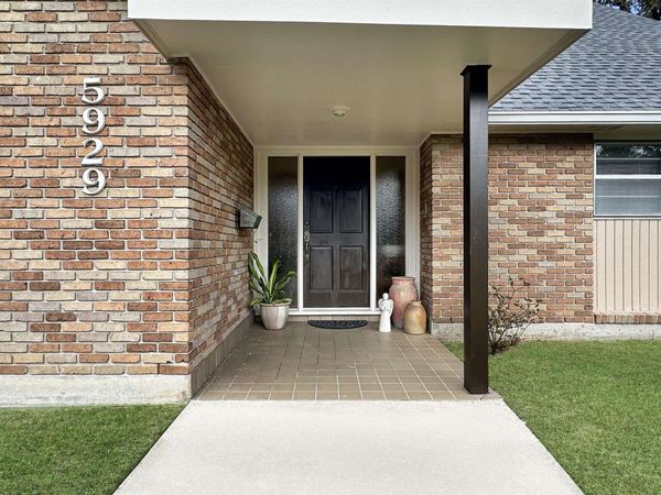 5929 Menlo Dr, Baton Rouge, LA 70808