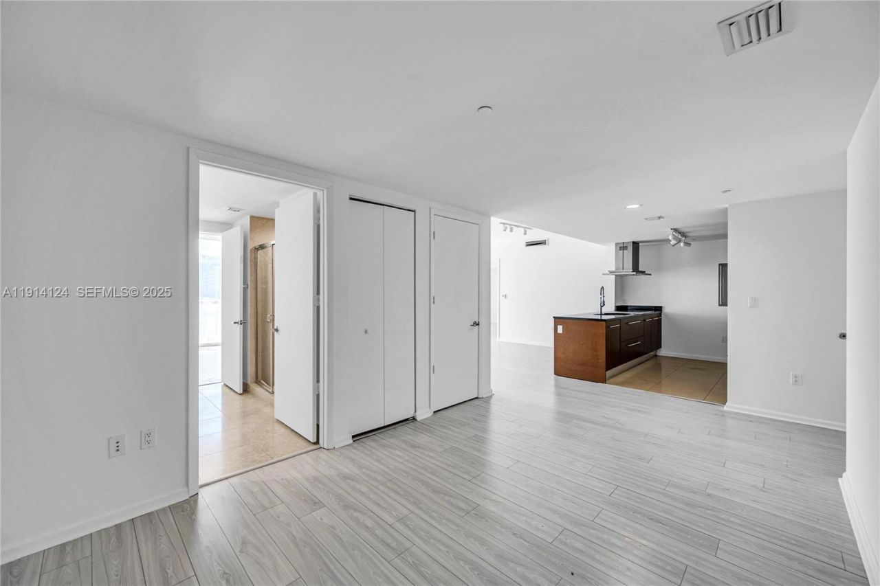 495 Brickell Ave, Unit 4903, Miami, FL 33131 Photo