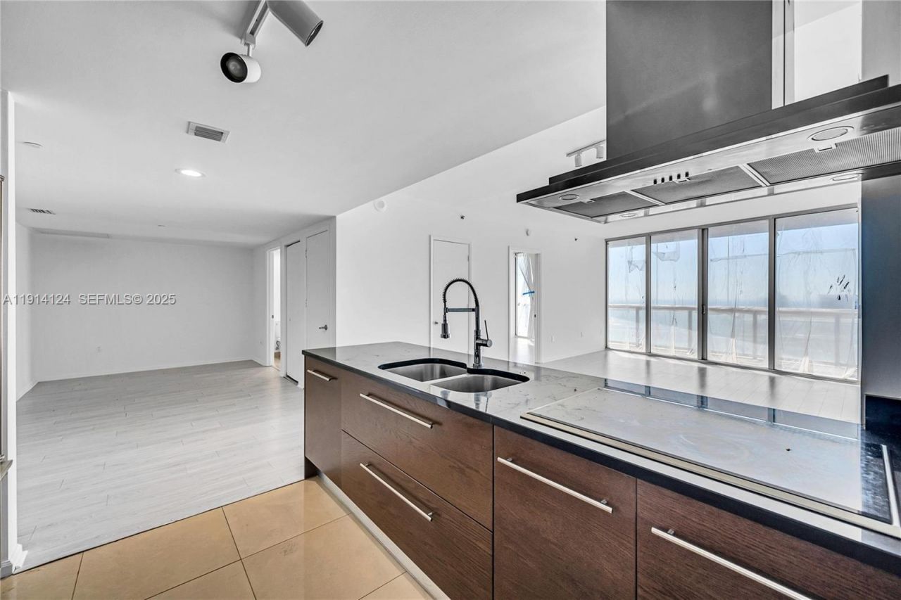 495 Brickell Ave, Unit 4903, Miami, FL 33131 Photo