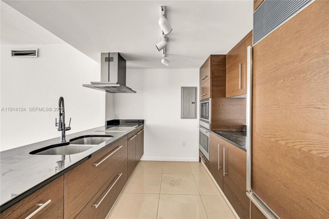 495 Brickell Ave, Unit 4903, Miami, FL 33131 Photo