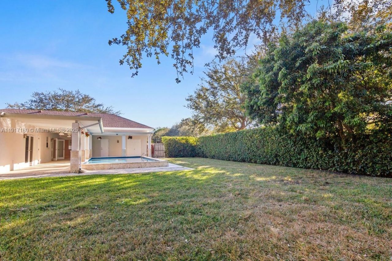 8365 SW 131st St, Pinecrest, FL 33156 Photo