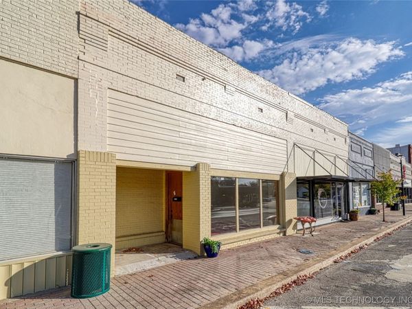 111 S Main , Eufaula, OK 74432