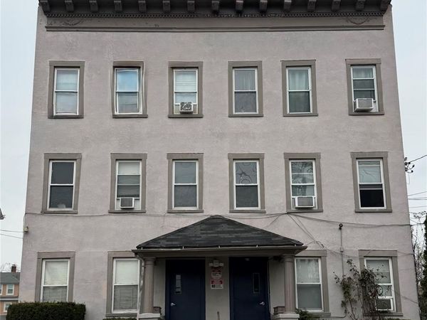 6163 Horton Avenue, New Rochelle, NY 10801