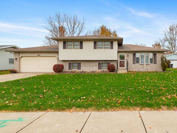 5076 Honeysuckle Avenue, Portage, IN 46368